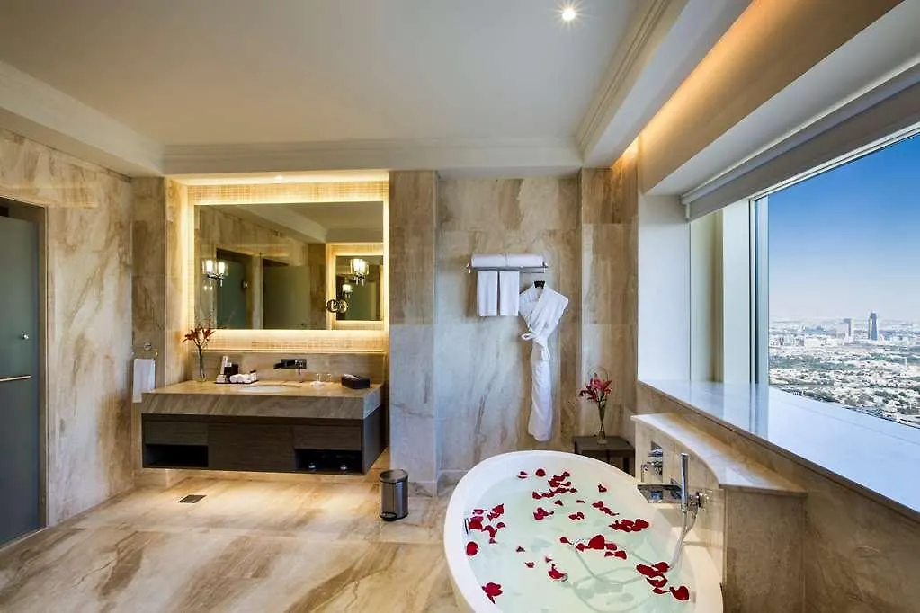 The Tower Plaza Hotel Dubaj